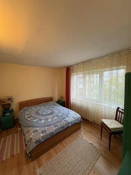 Targu Jiu Apartament 3 camere - 65 mp- Aleea Plopilor,